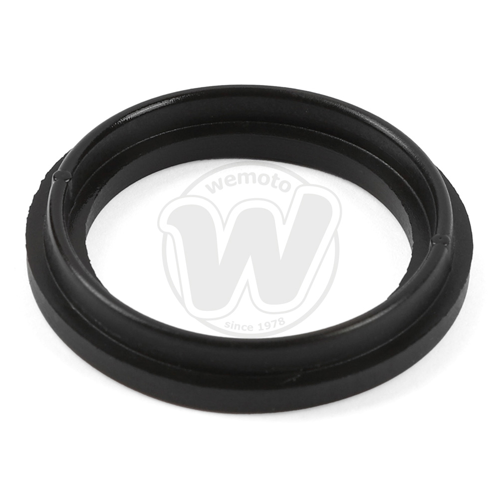 0RW5134_ad6711 two.jpg